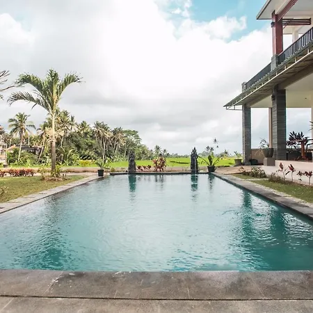 Villa Popolan And Guest House